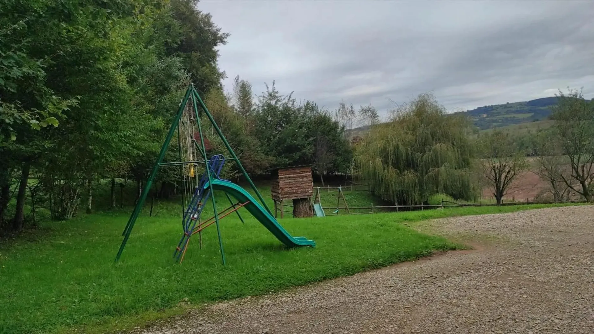 Grande Maison Conviviale A Saint-Come-D'Olt Avec Jardin Et Cheminee Nyaraló